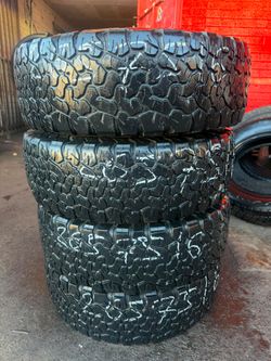 265//75//16
BFG
DOT 22
80% de vida $260 all 4 installed
