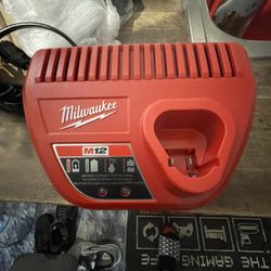 Milwaukee Battery Charger