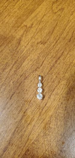 Diamond pendant
