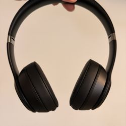 Beats Solo 4 Headphones 