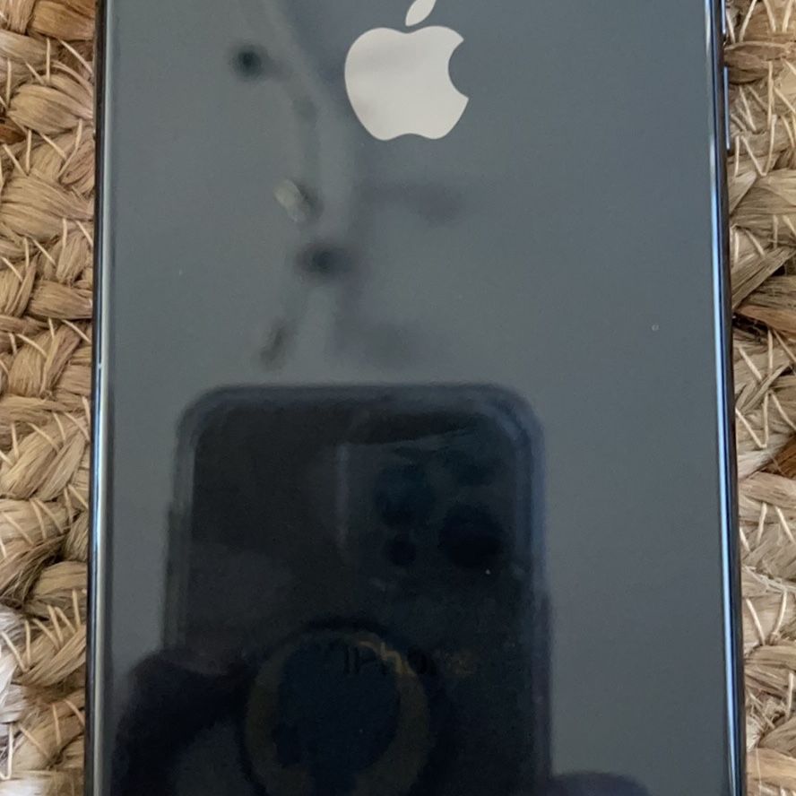 IPhone X - Excellent Condition “UNLOCKED”