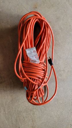 100 ft. 16/3 Medium Duty Indoor/Outdoor Extension Cord