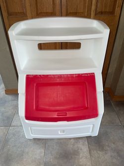 Step 2 Kids Bookcase Storage Chest