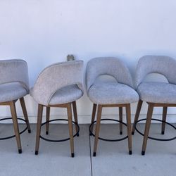 Swivel Bar Stools! 200 