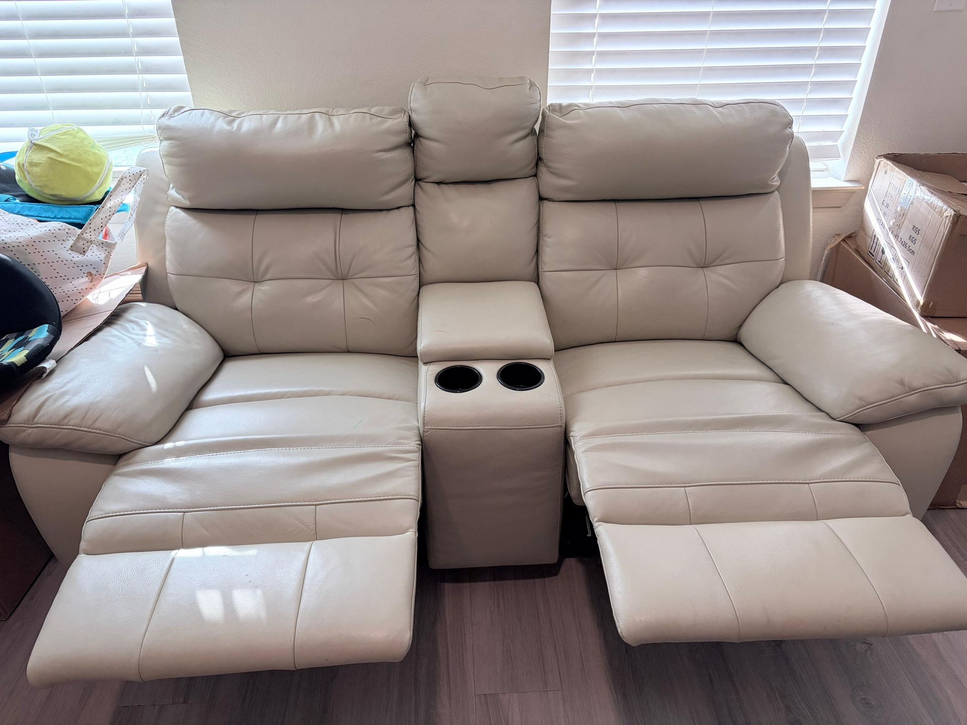 Leather Recliner Sofas