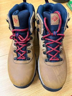 Columbia hiking boots