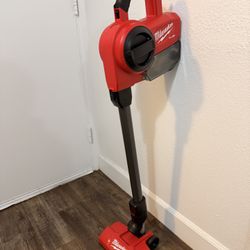 Milwaukee Vacuum M18 With Attachments