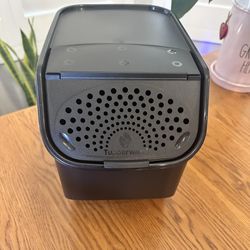 $20 - EUC Tupperware Potato Smart container.  Design provides sufficient air circulation, light, and humidity, resulting in longer shelf life*, saving