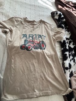Ariat women’s top