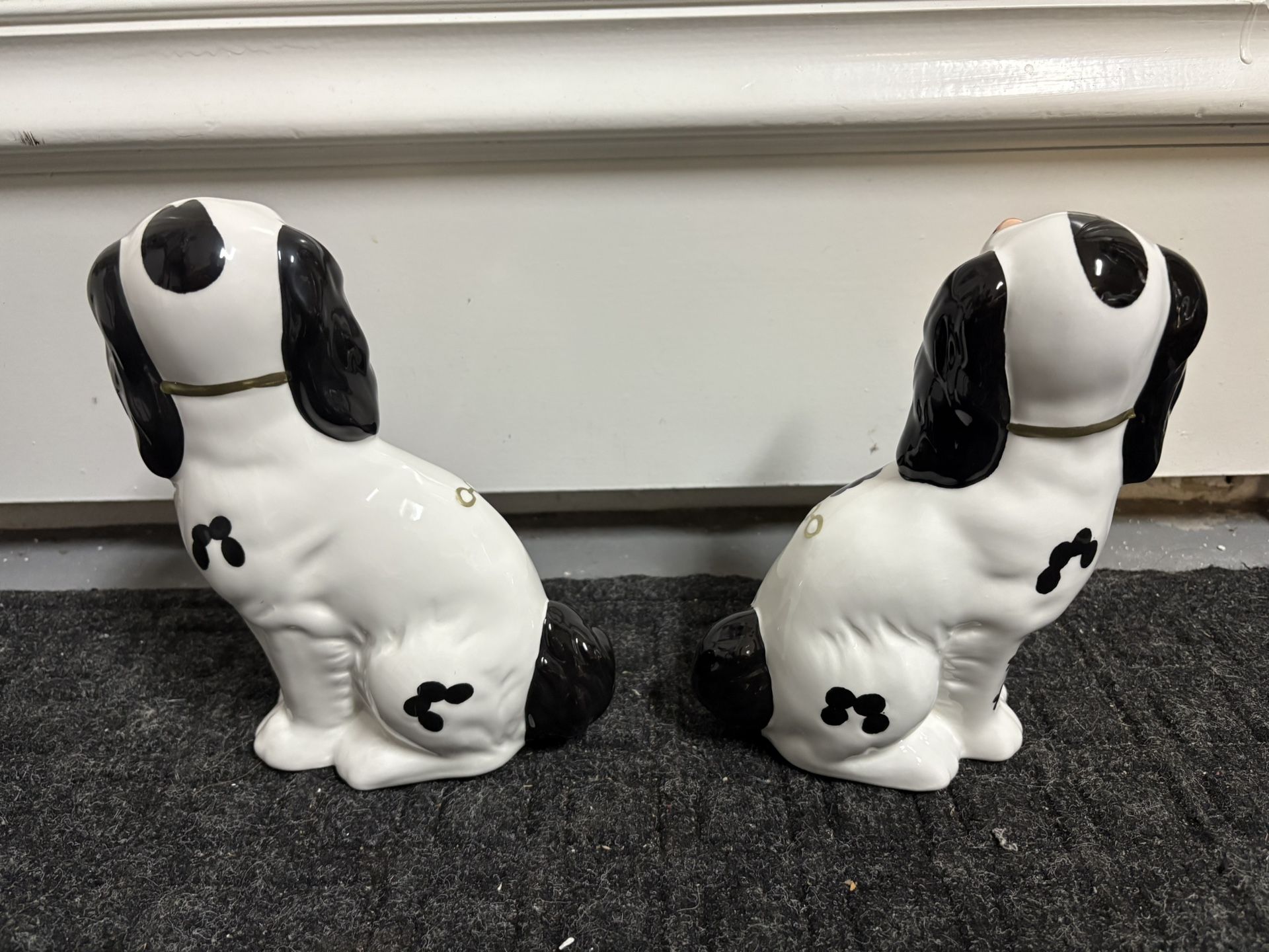 2 Black & White English Staffordshire Cavalier King Charles Spaniel Dog Statues. Antique England Staffie Look. PERFECT PAIR. Also, Foo Fu Doggies.