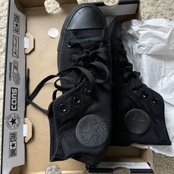 Black Converse (Chuck Taylor All Star Classic)