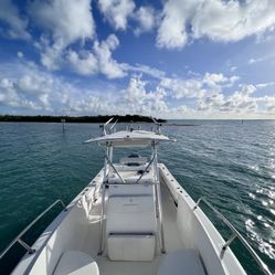 2002 Edgewater 225CC