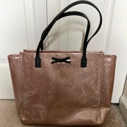 Chic Kate Spade Purse