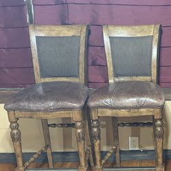 2 Bar Stools