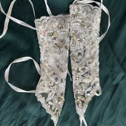 Jewel Lace Hand Cuff White Ribbon Bride Winx Fairy Princess Queen White Halloween