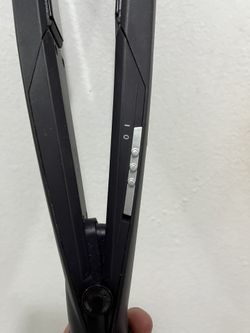Babyliss 1” Flat Iron