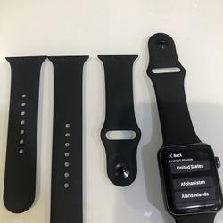 Apple Watch Series 3 + Charger