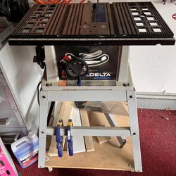 Delta ShopMaster 10-inch table saw
