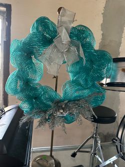 Decorating Wreath