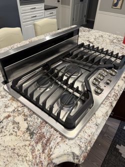 GE Profile Gallery Gas Cooktop And Downdraft