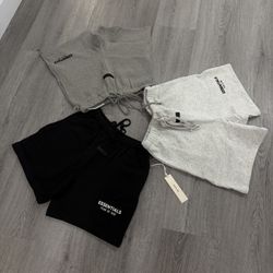 Essentials Shorts 