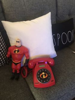 Pixar Mr. Incredible Landline Phone/Figure