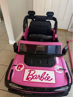 Pink jeep  raptor