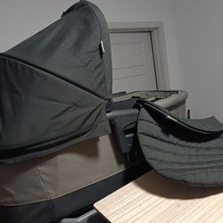 Britax Zinnia Stroller Click-In Bassinet