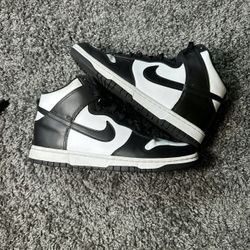 Nike Dunk High Panda