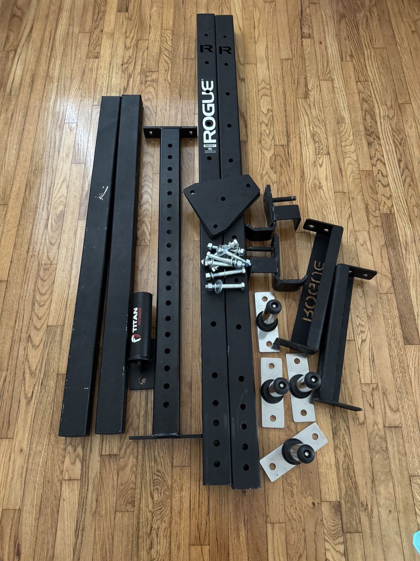 Rogue SML-1 Monster Lite Squat Stand With Jcups And Extras