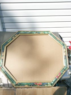 octagon shaped picture or mirror frame