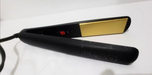 Hot beauty hair straightener