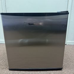 Honeywell - Mini Fridge 