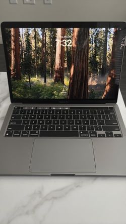MacBook Pro 13" M1 - 8GB RAM, 512 GB SSD - Excellent Condition
