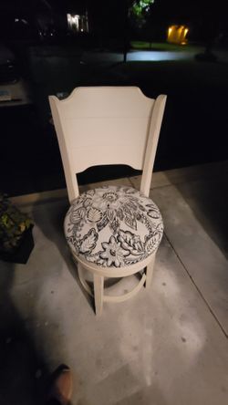 Swivel Counter And Bar Stool