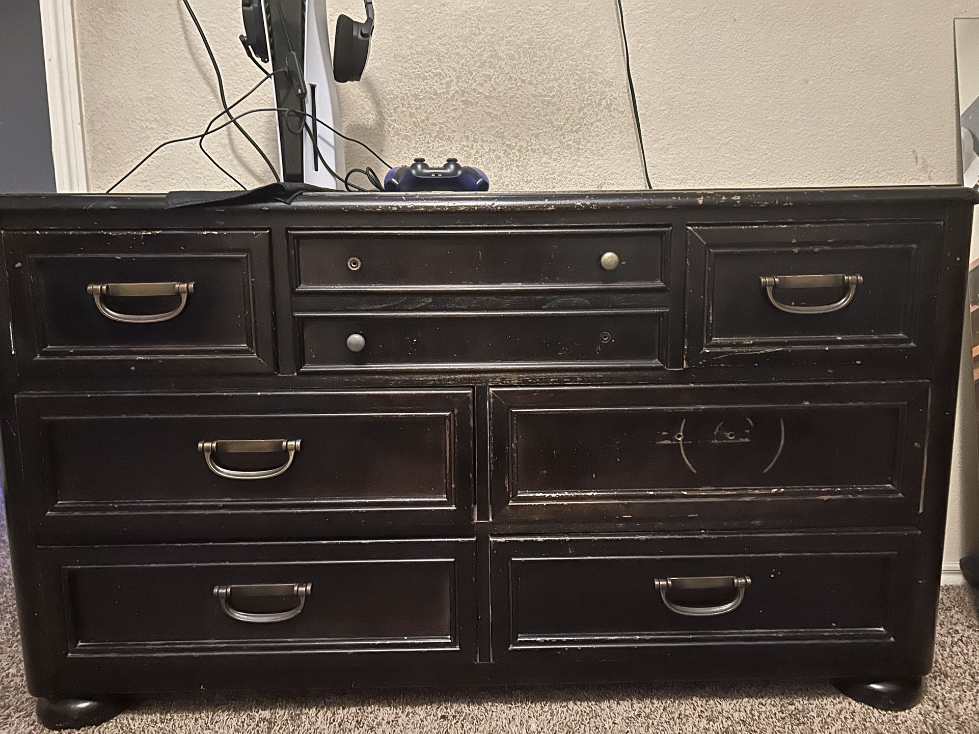 Dresser