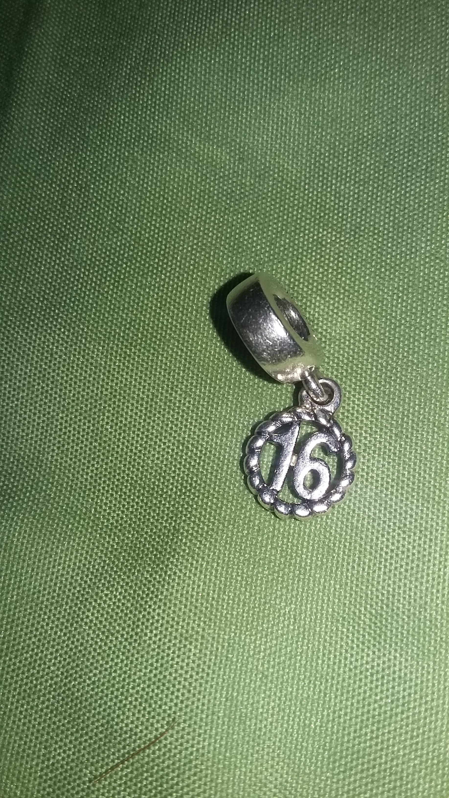 Pandora Sweet Sixteen Charm