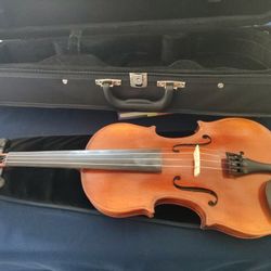 Left-Handed Bellafina Beginner Violin + Case