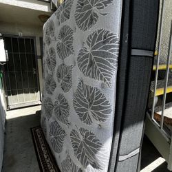 King Size Bed Mattress 