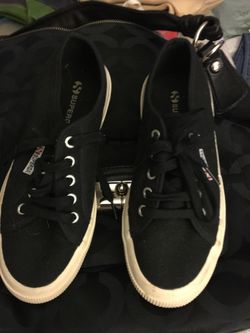 Size 6 $20 β€οΈππΈβοΈππ€΄π
