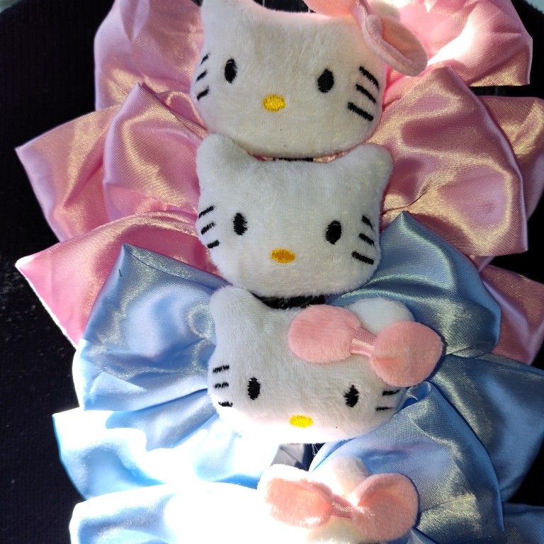 Hello Kitty Bows