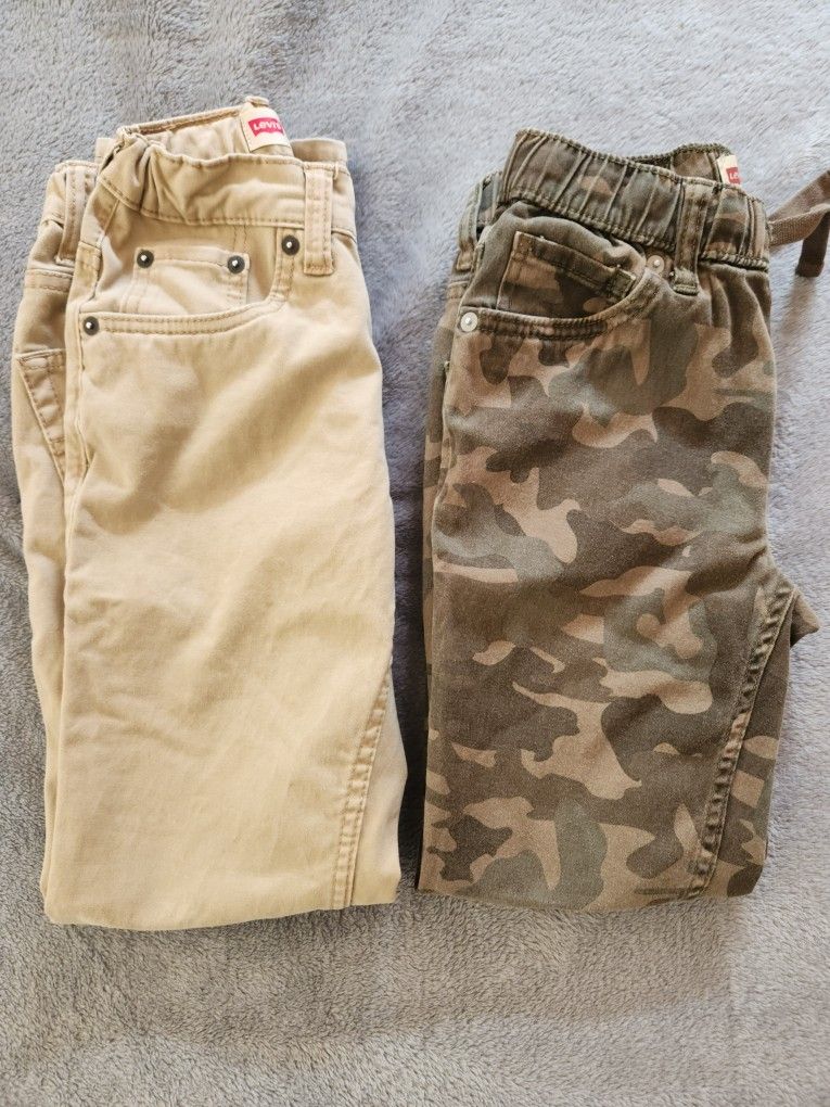 Boys Levi's Jeans Size 10 Color Khaki and camo 