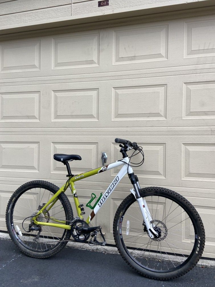 Novara Bonita Women’s Sport Mountain Bike – 16” Frame - 26” wheels - Bicycle Disc Aluminium