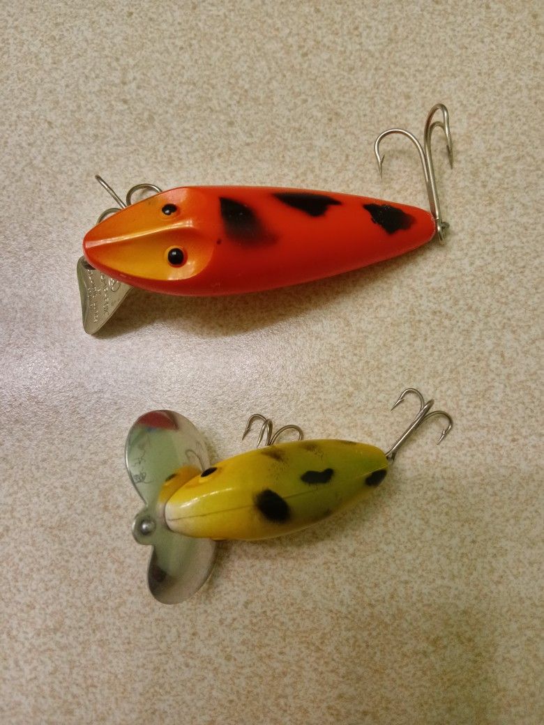2-Vintage Lures