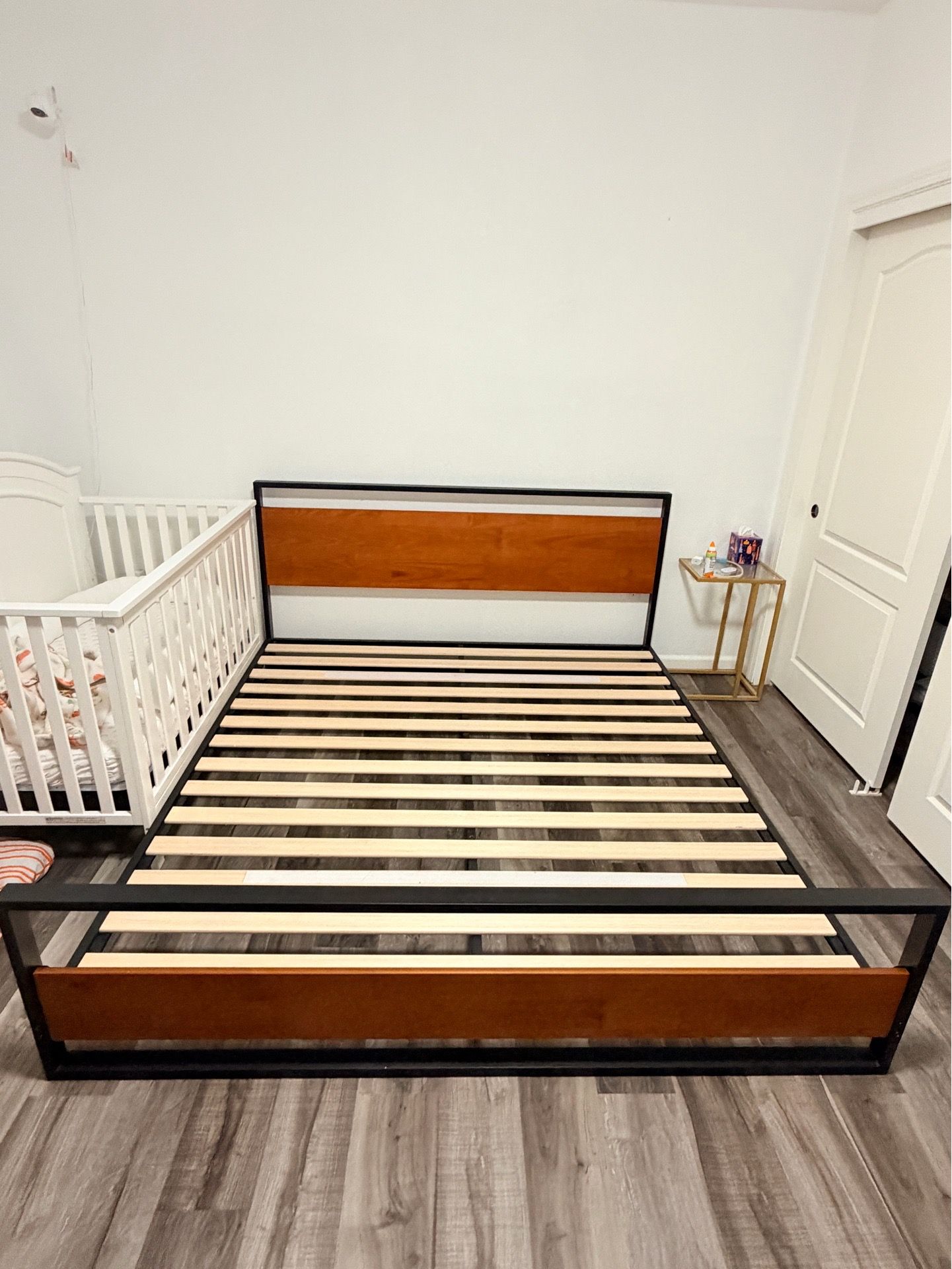 Bed frame king size