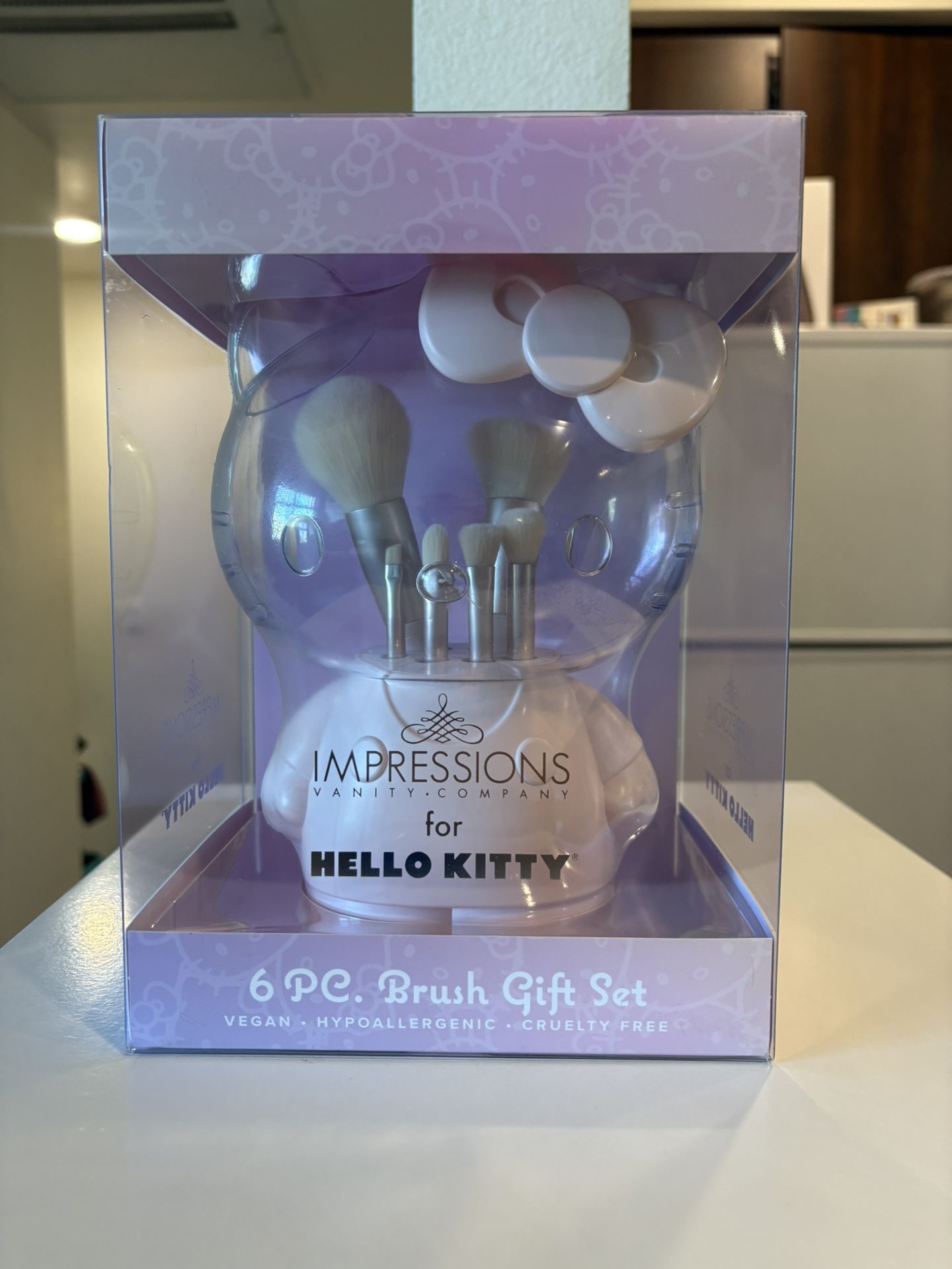 Hello Kitty 6-PC Brush Gift Set