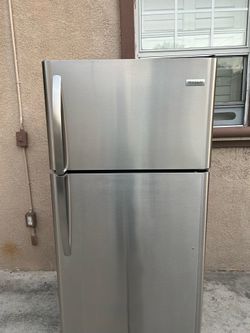 3 MONTHS WARRANTY 30x30z65 FRIGIDAIRE FRIDGE SILVER 18cuft