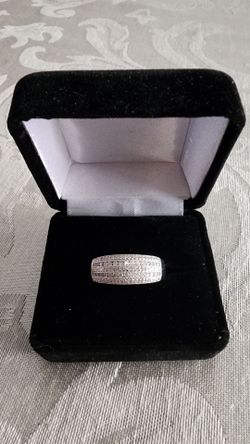 Real diamonds sterling ring