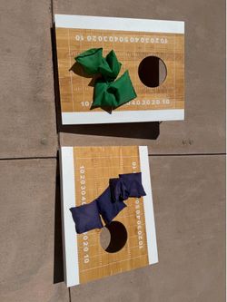 Cornhole set