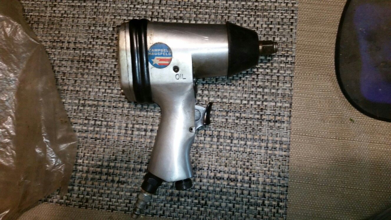 1/2" Impact Wrench Campbell Hausfeld TL1002